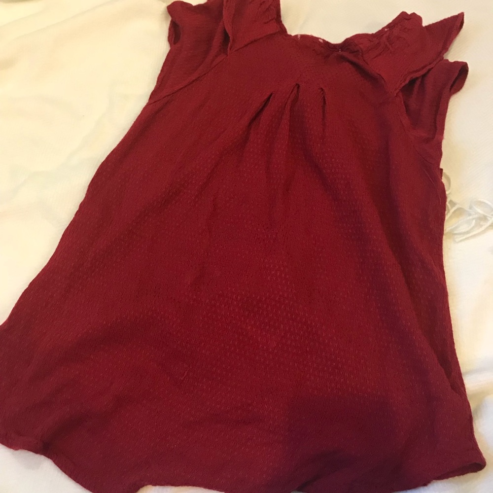 Red top - Picture 3 of 4